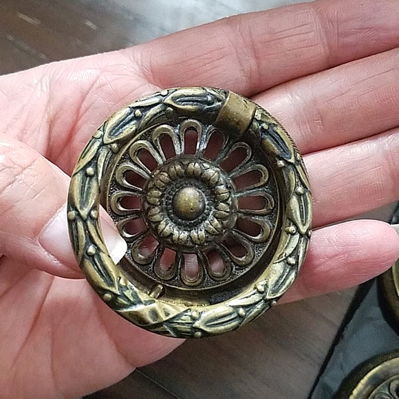 Antique Art Deco Pull Knobs set of 8 - Picture 13 of 14